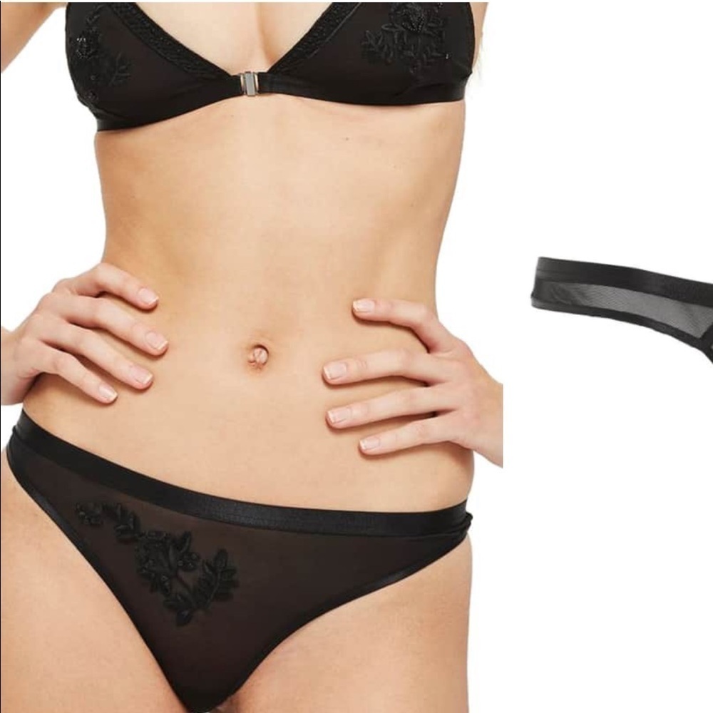 TopShop Ophelia Bralette and Thong set size 8